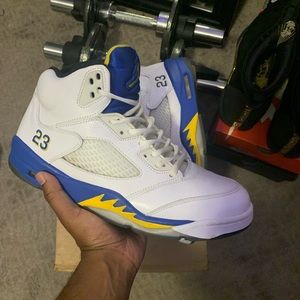 Jordan 5 Laney
